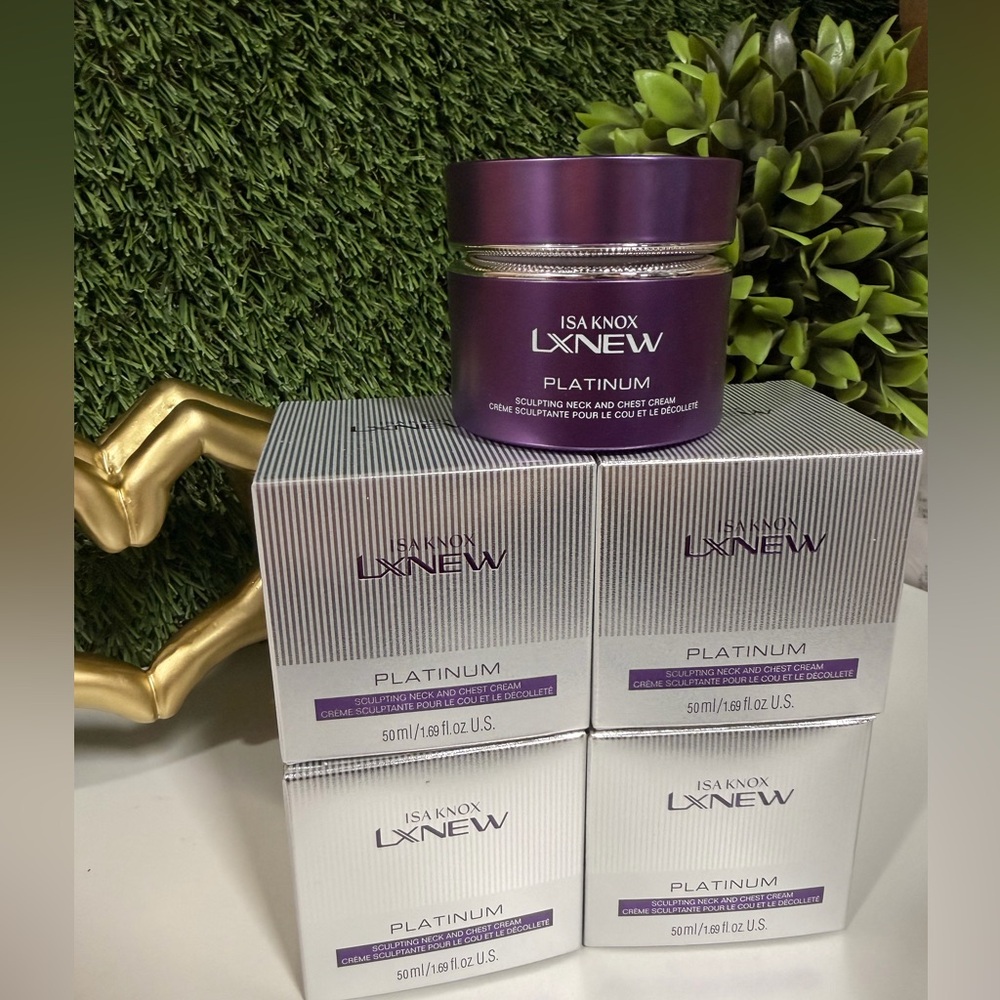 Avon Isa Knox LXNEW Platinum Sculpting Cream - Metallic Silver & Purple Accents